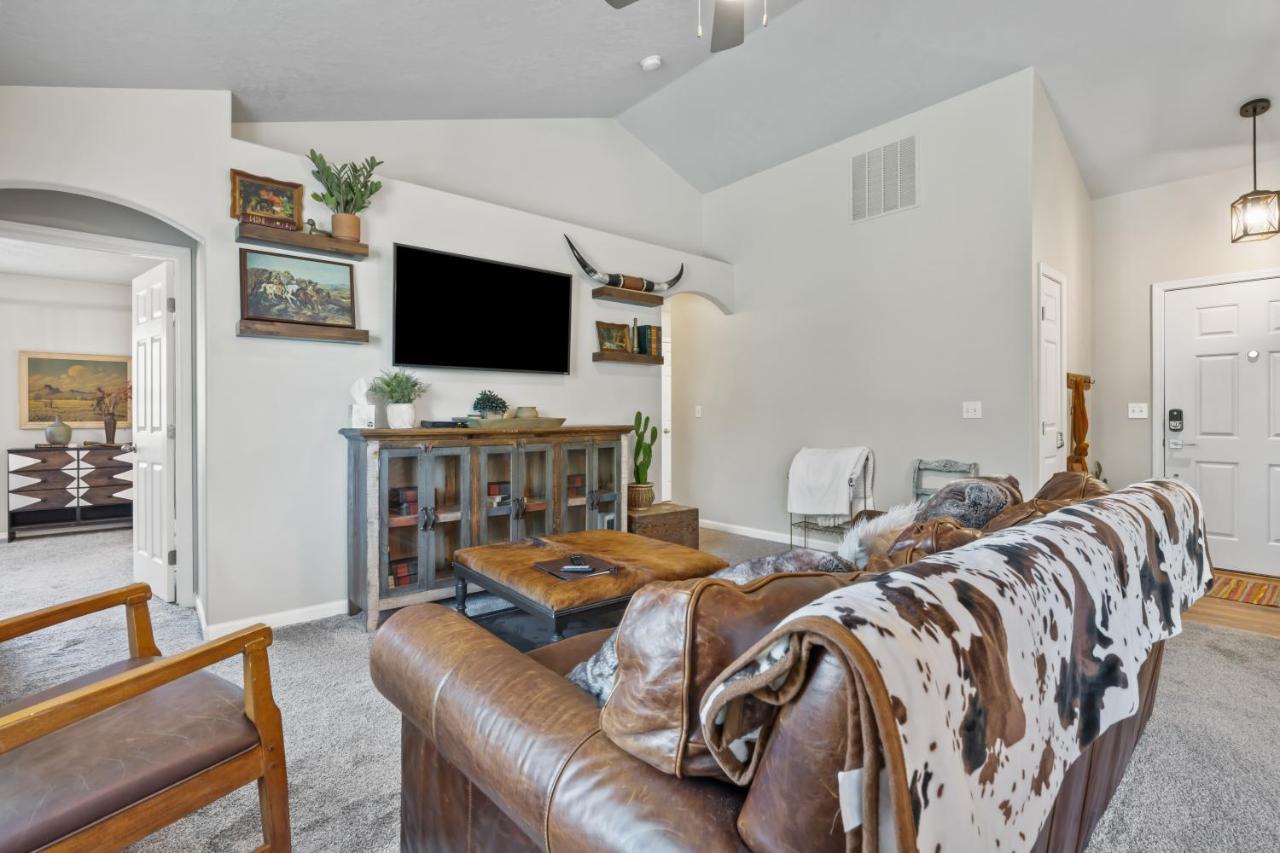Southwestern Style 4 Bedroom Nampa Home Sleeps 16! Luaran gambar